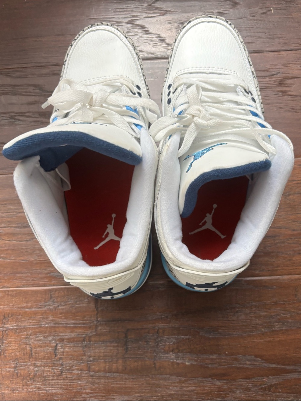 Jordan 3 white with blue accents great used condition